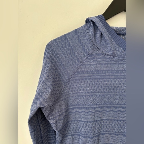 Lululemon Rest Less Hoodie
Gatsby Blue / White - Picture 5 of 14
